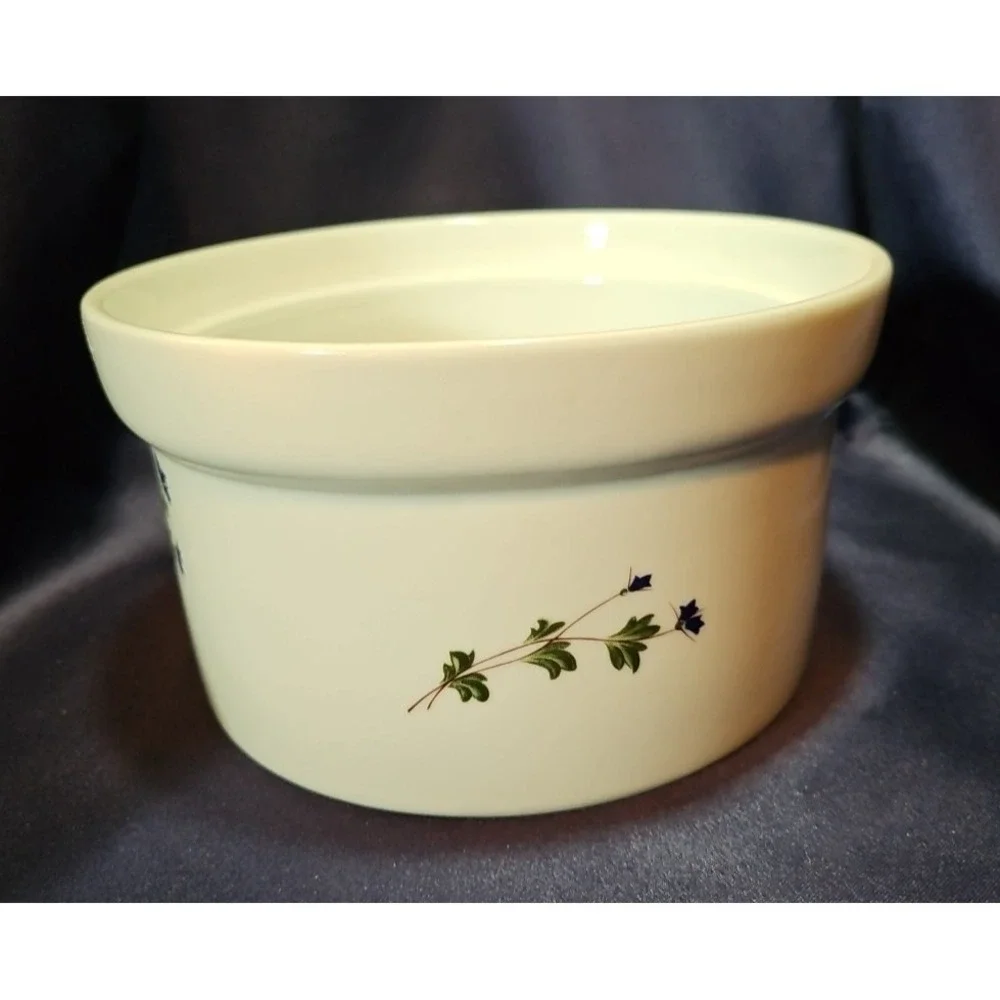 BIA Cordon Bleu Casserole Dish Hand-Decorated USA